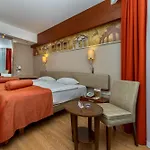 Hotel Commodore Elite & (adults Only) 5*