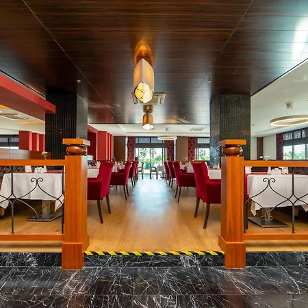Commodore Elite & (adults Only) Szálloda 5*