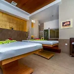 Commodore Elite & (adults Only) Hotel 5*