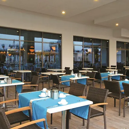 Commodore Elite & (adults Only) Hotel