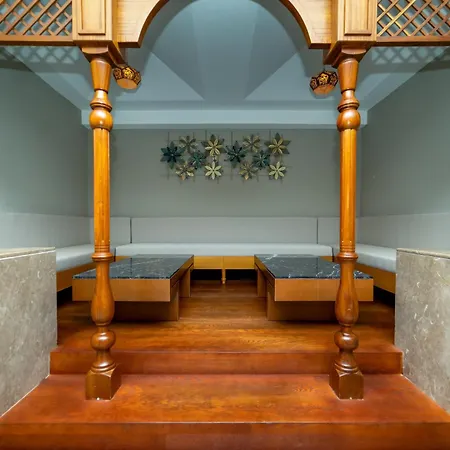 Hotel Commodore Elite & (adults Only)