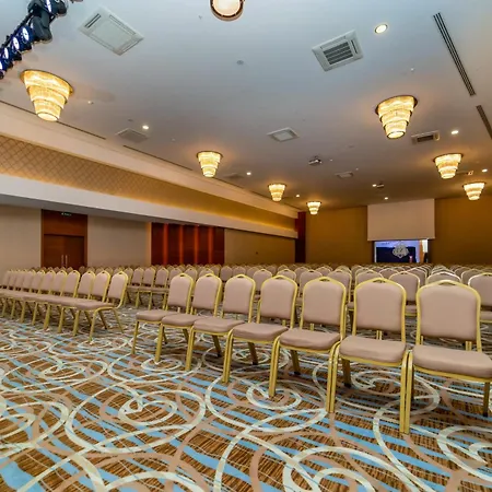 Commodore Elite & (adults Only) Side