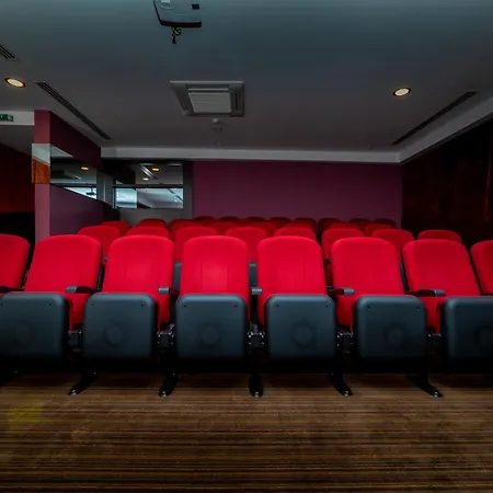 Commodore Elite & (adults Only) Side