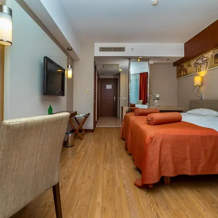 Commodore Elite & (adults Only) 5* Side