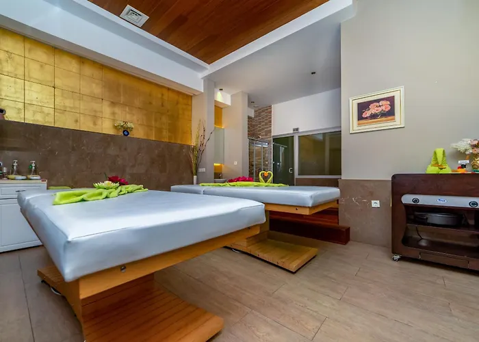 Commodore Elite & (adults Only) Отель 5*
