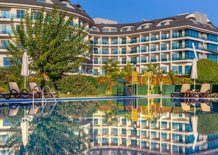 Commodore Elite & (adults Only) Отель 5*